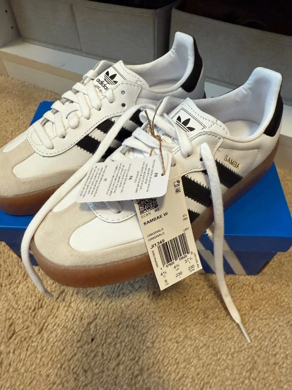 Adidas Sambae Shoes - Picture 1 of 5